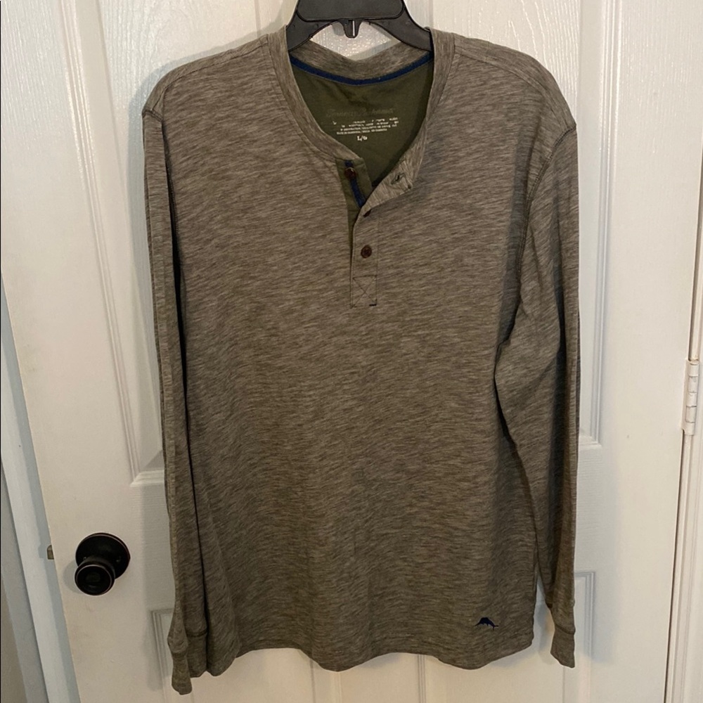 Tommy Bahama Gray Long Sleeve Tee